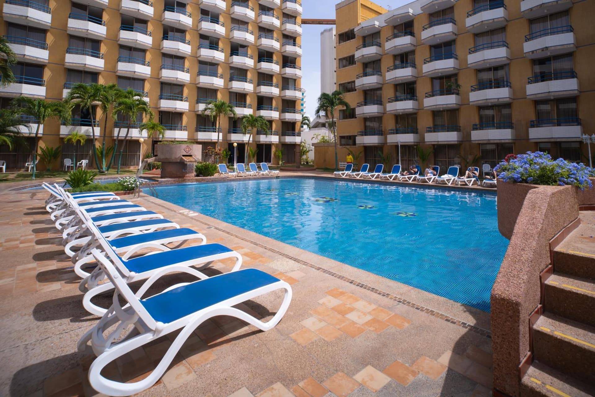 Hotel Margarita Dynasty - Photo 28