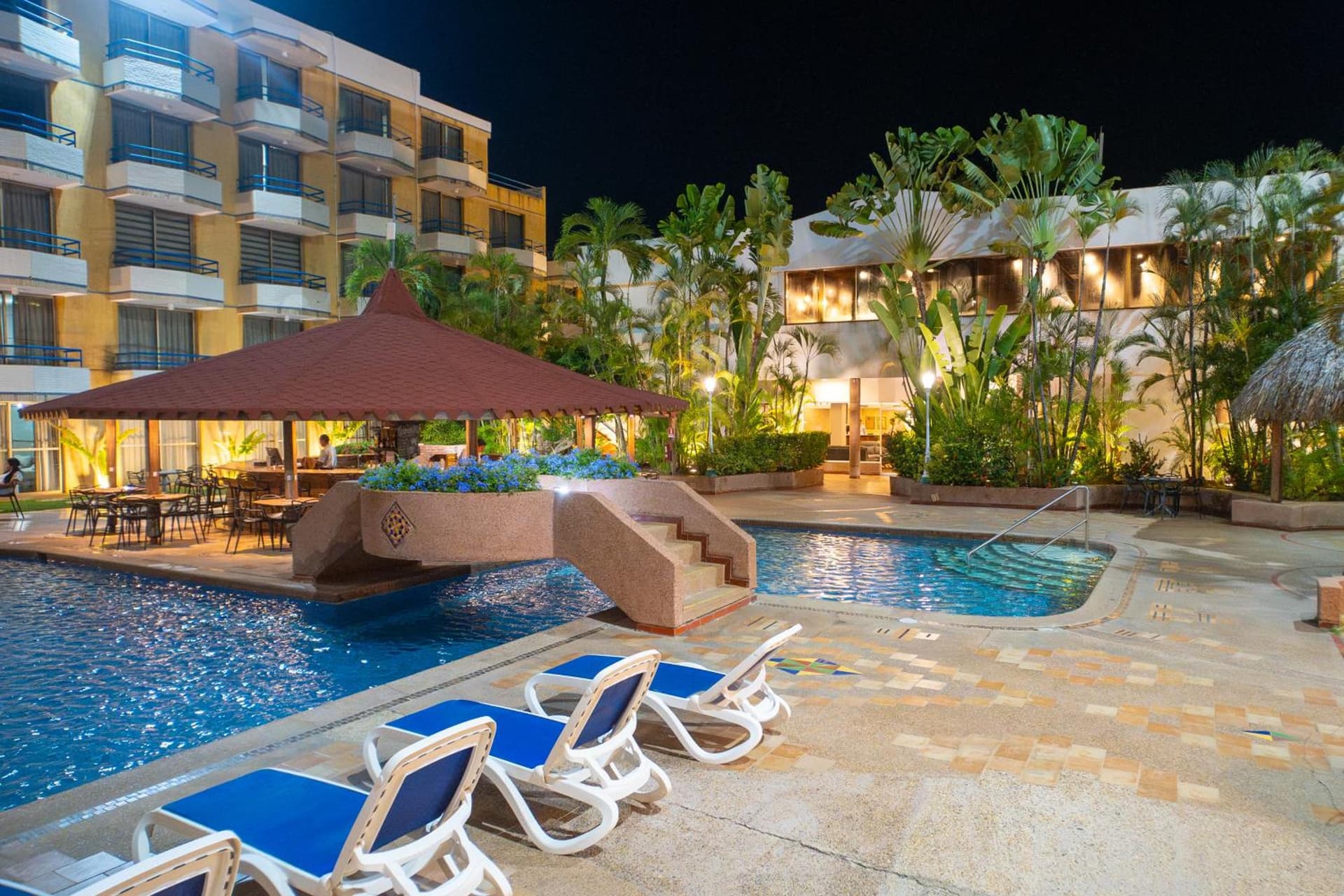 Hotel Margarita Dynasty - Photo 11