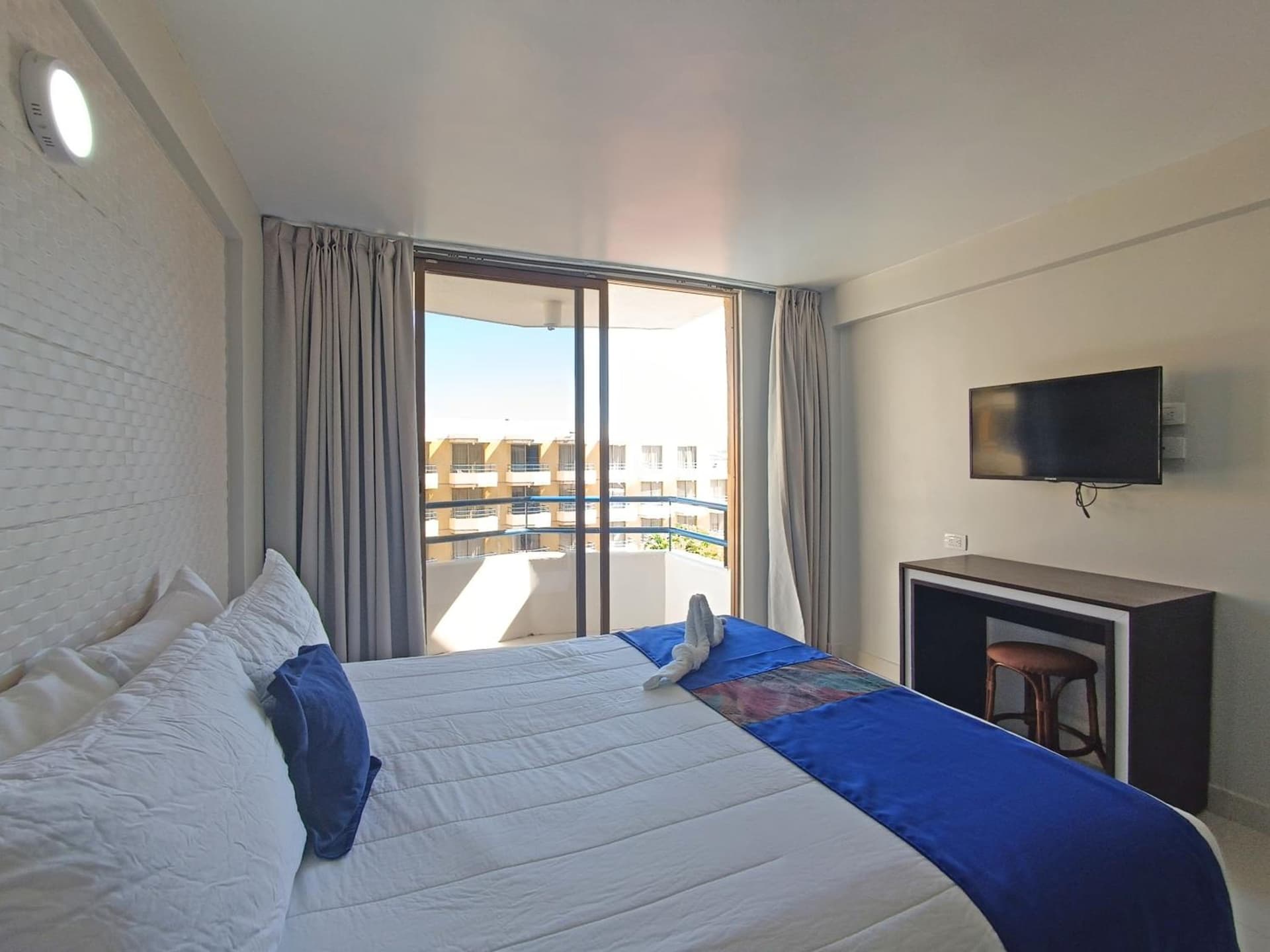 Hotel Margarita Dynasty - Photo 30