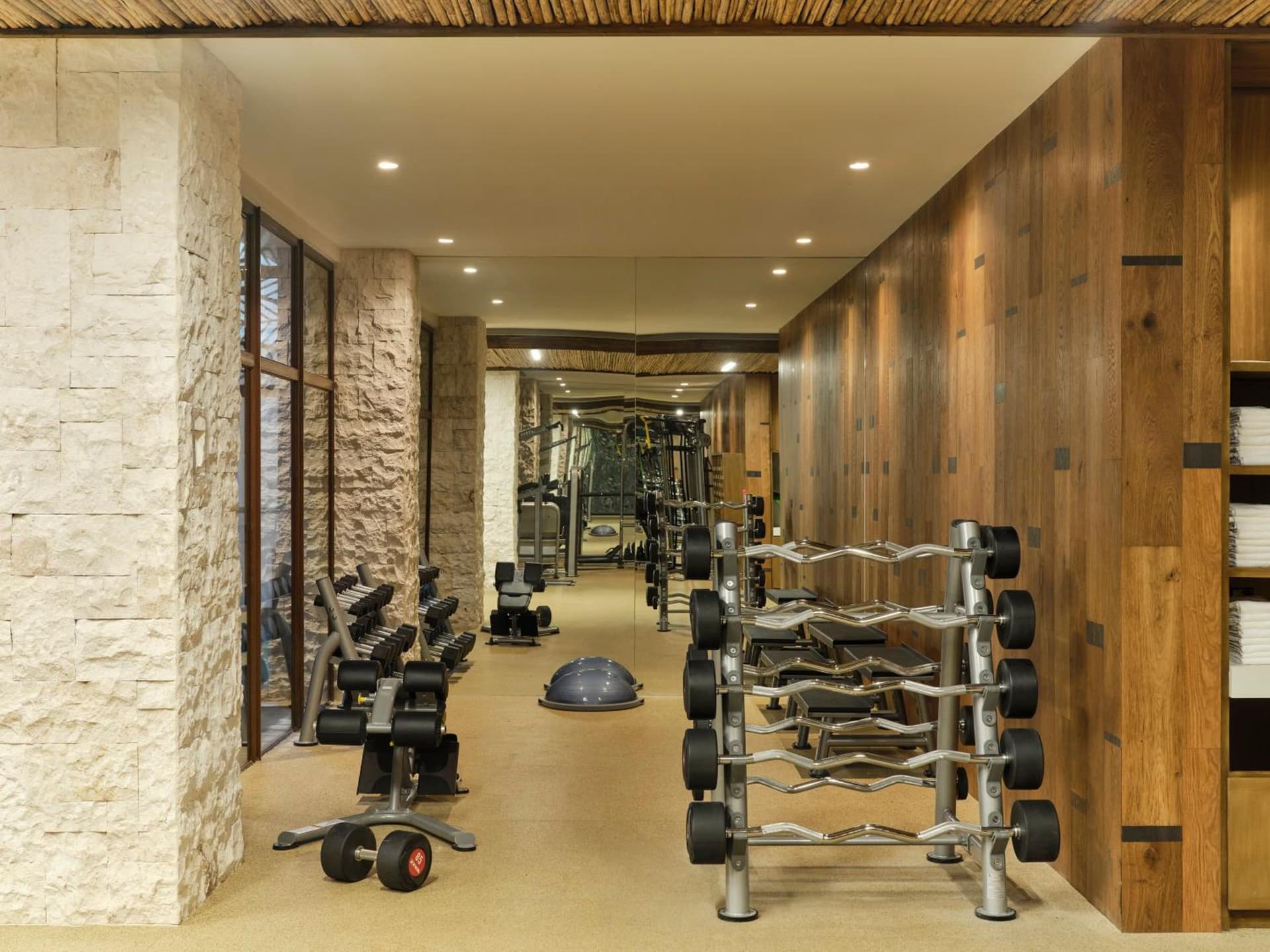 Kimpton - Grand Roatan Resort and Spa - Photo 4