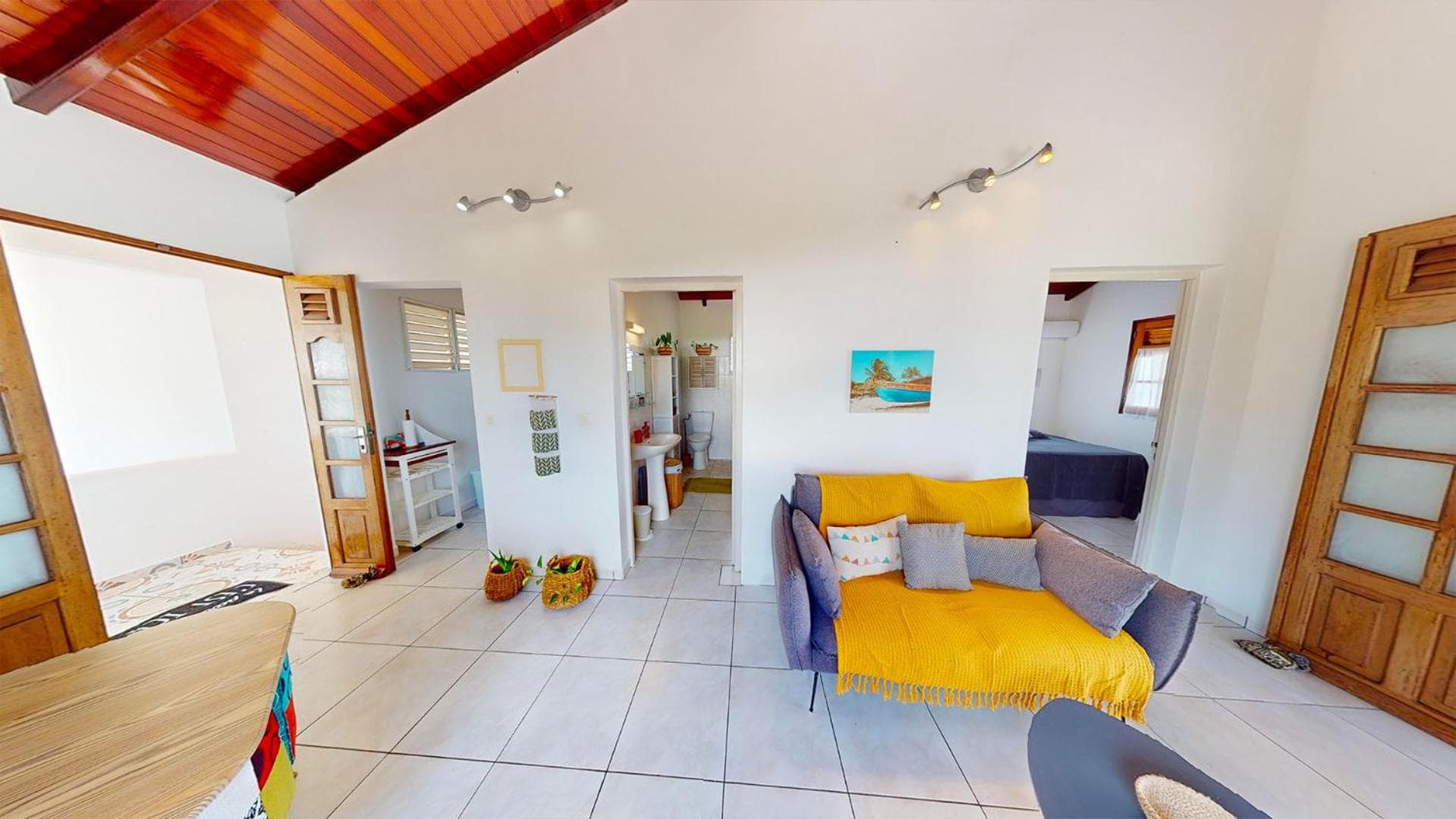 KARIFUNA-II - Photo 1