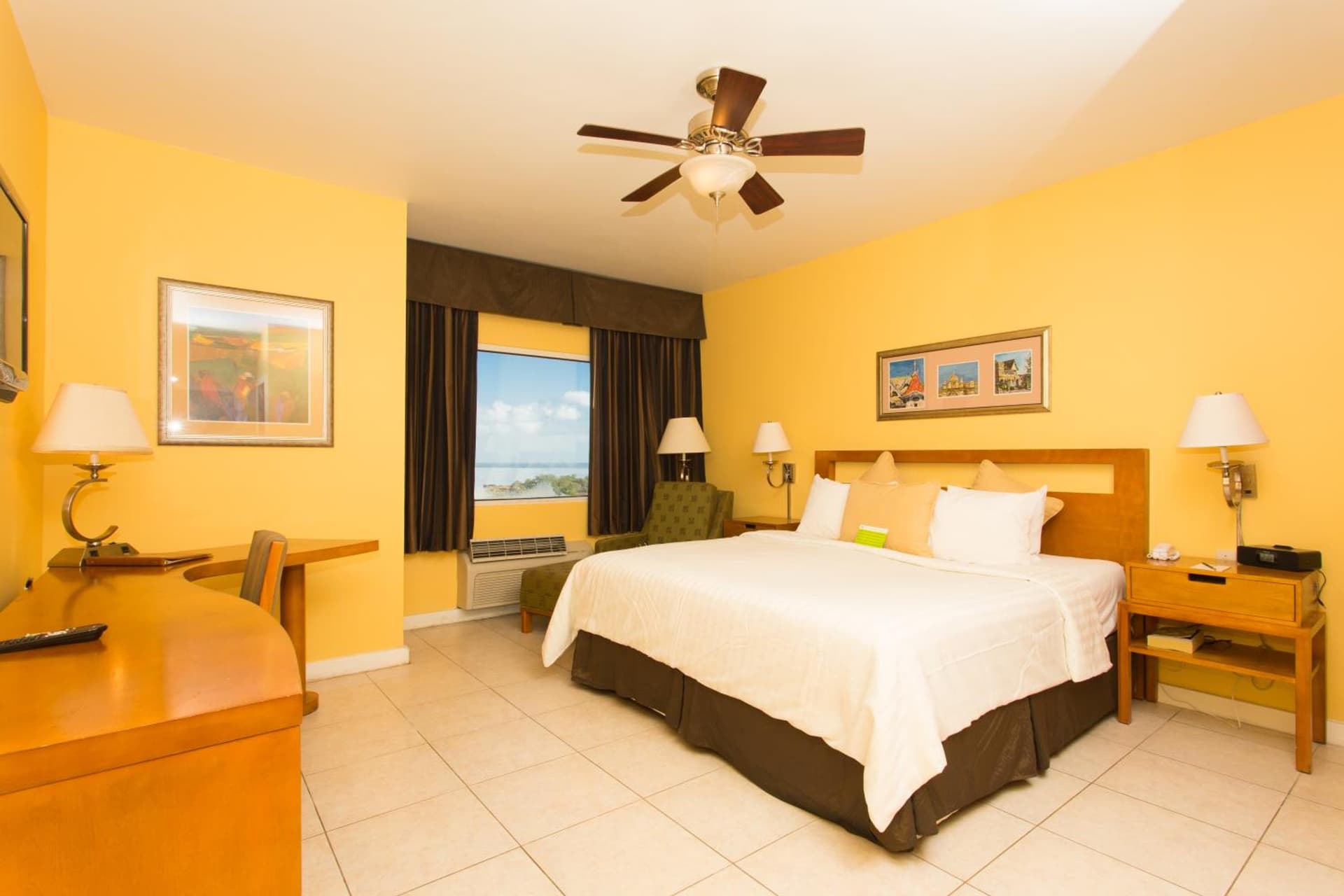 Cara Hotels Trinidad - Photo 47