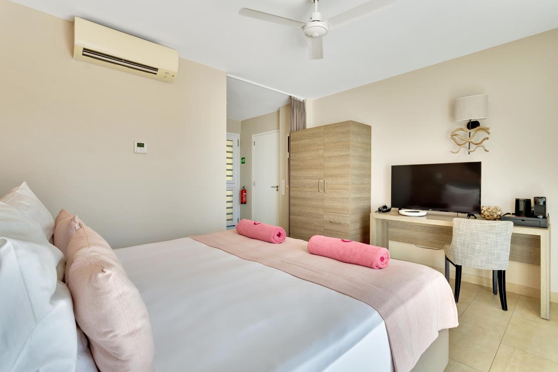 Delfins Beach Resort Bonaire, Tapestry Collection by Hilton - Photo 62