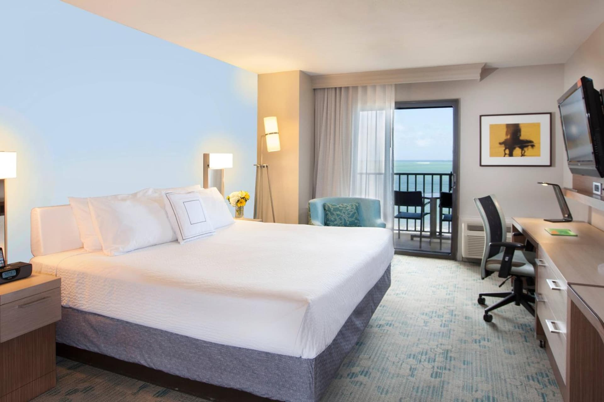 Courtyard by Marriott Isla Verde Beach Resort - Photo 10