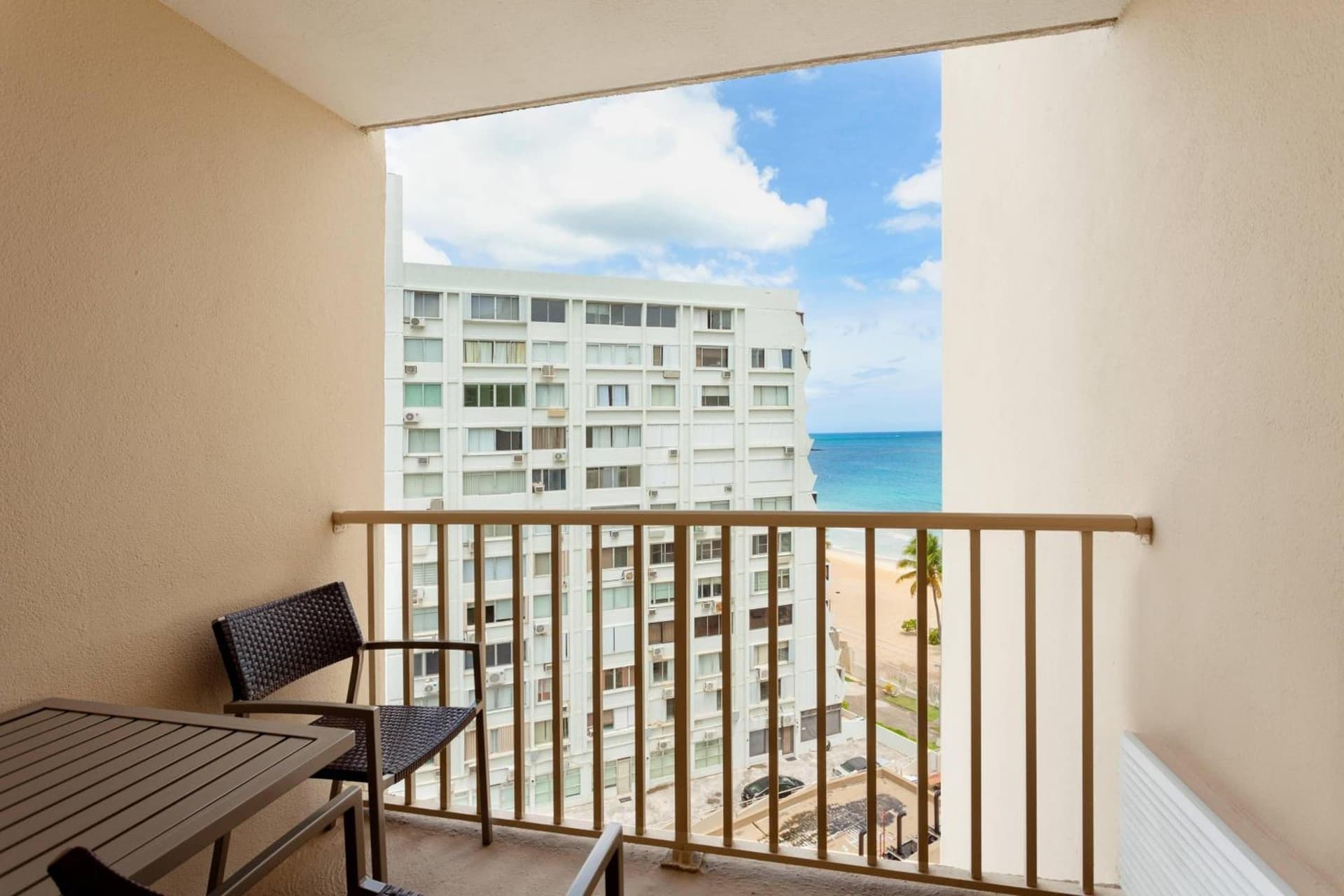 Courtyard by Marriott Isla Verde Beach Resort - Photo 24