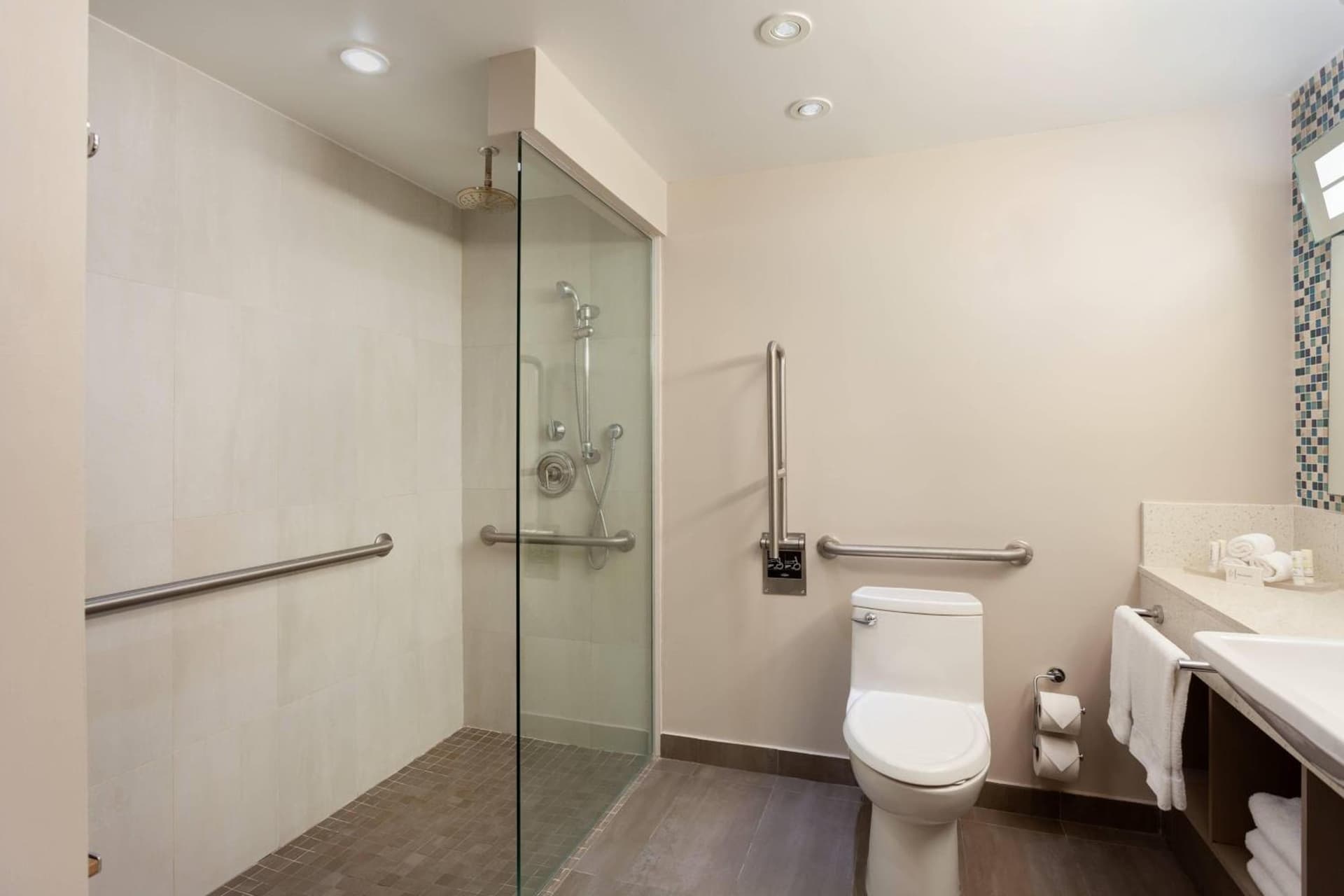 Courtyard by Marriott Isla Verde Beach Resort - Photo 45