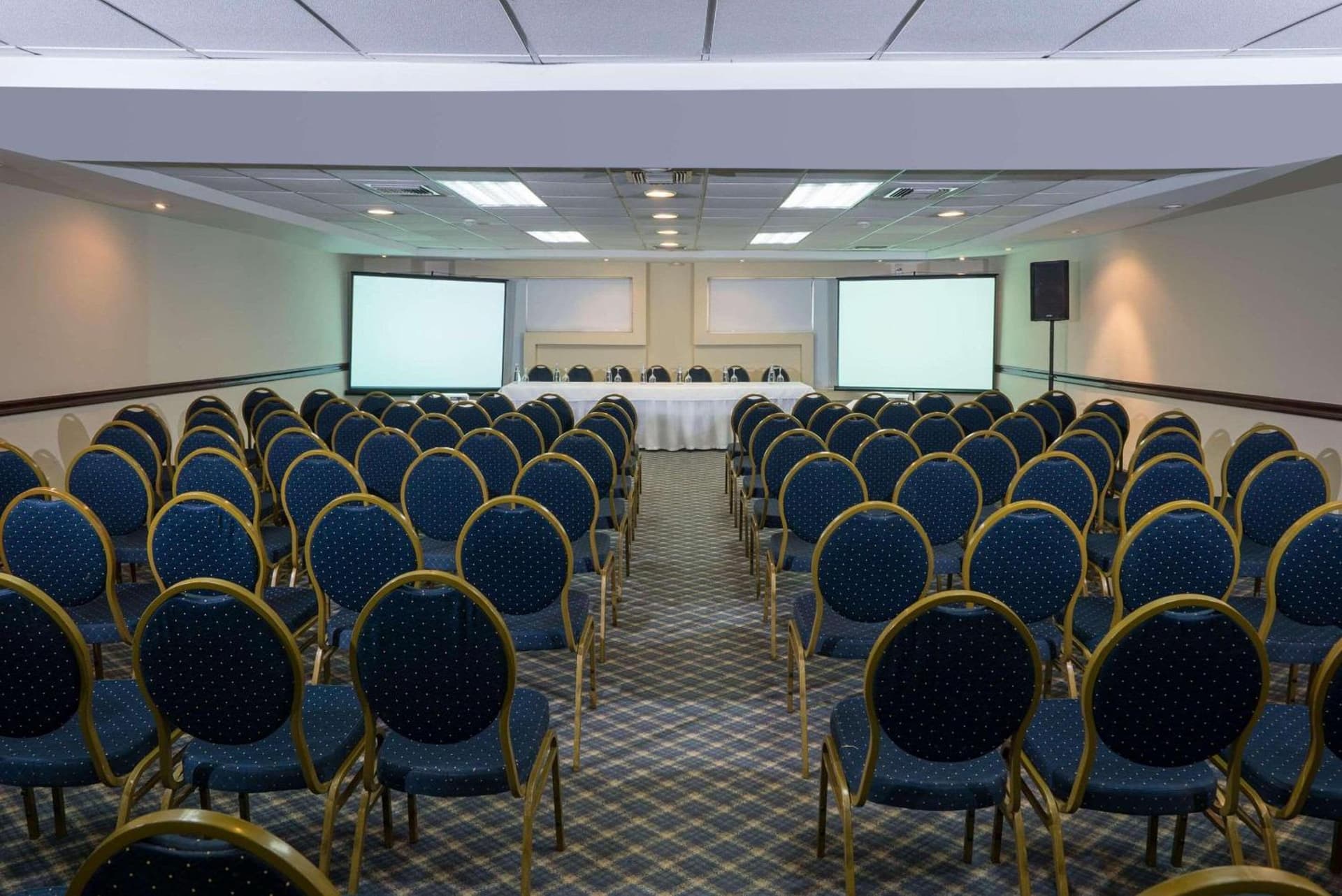 Radisson Hotel Santo Domingo - Photo 10