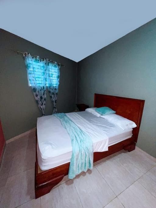 Hébergement Confortable avec Jardin Restaurant et Services 24h24 - Photo 37