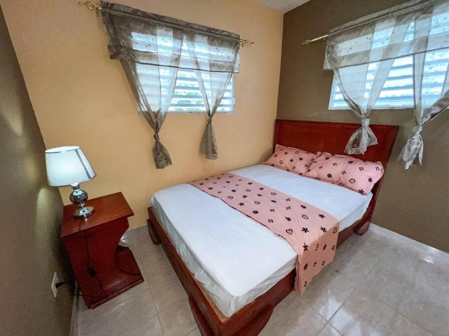 Hébergement Confortable avec Jardin Restaurant et Services 24h24 - Photo 40