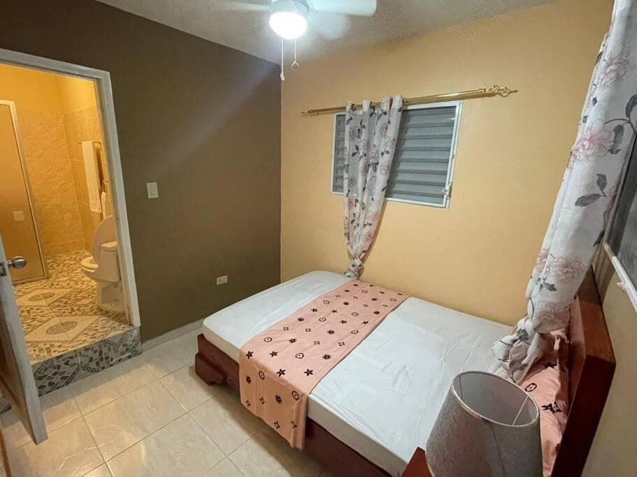 Hébergement Confortable avec Jardin Restaurant et Services 24h24 - Photo 45