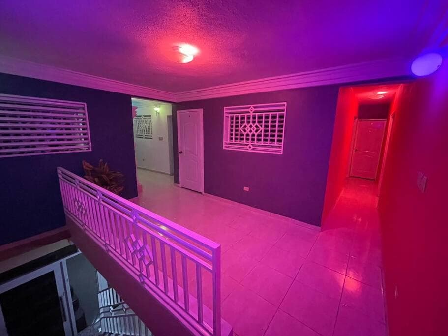 Hébergement Confortable avec Jardin Restaurant et Services 24h24 - Photo 11