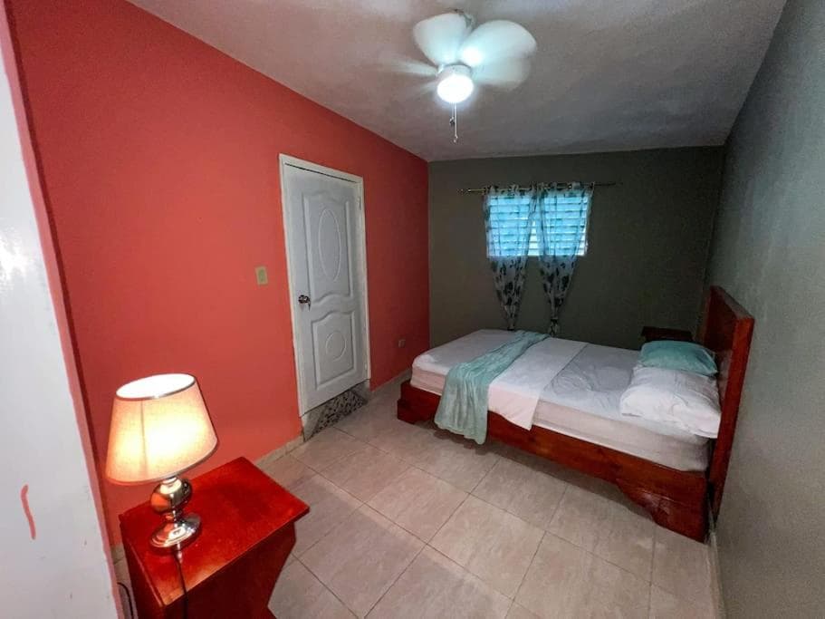 Hébergement Confortable avec Jardin Restaurant et Services 24h24 - Photo 12