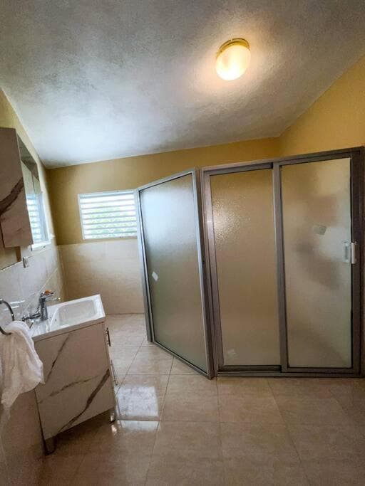 Hébergement Confortable avec Jardin Restaurant et Services 24h24 - Photo 19