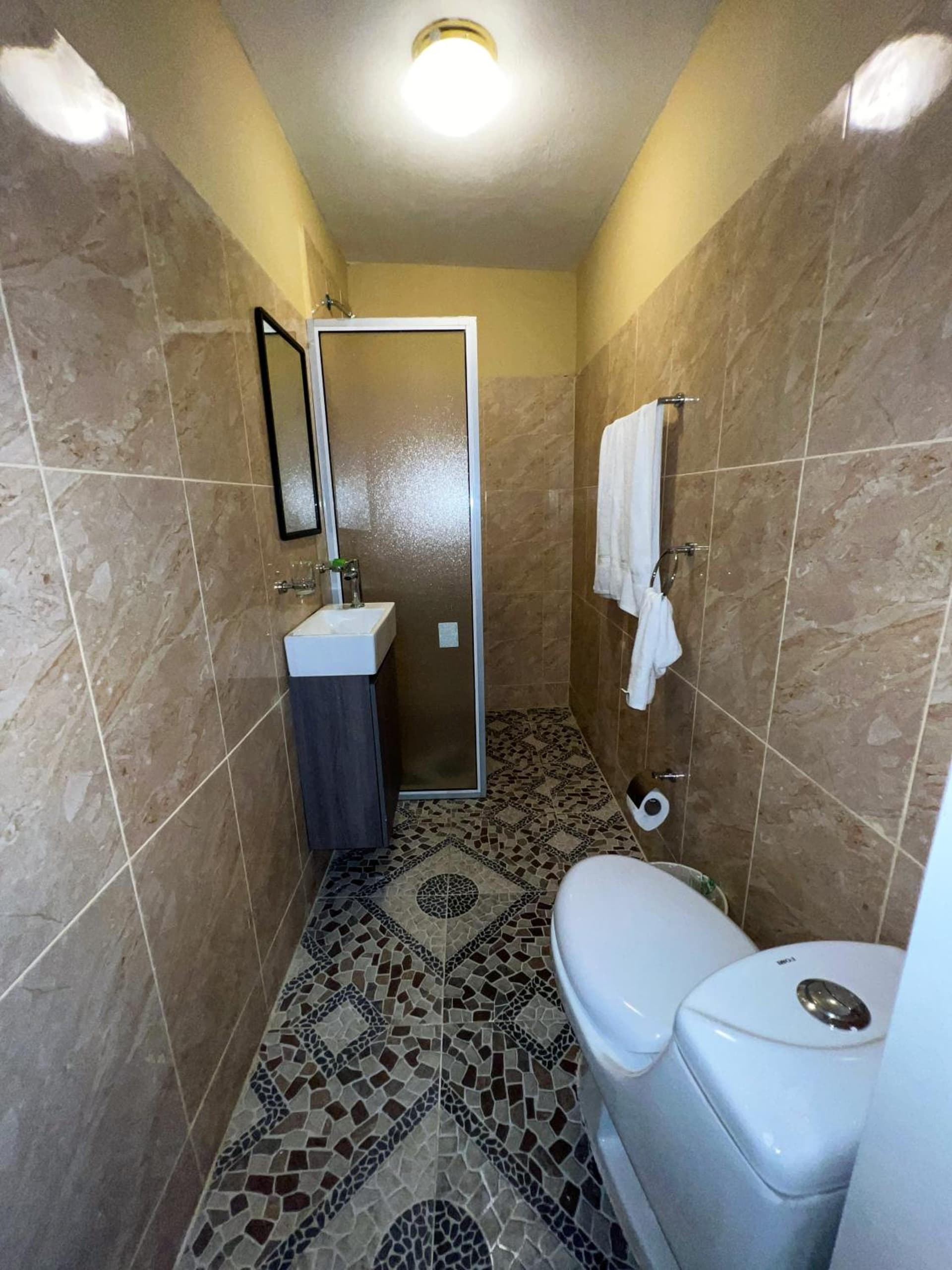 Hébergement Confortable avec Jardin Restaurant et Services 24h24 - Photo 29