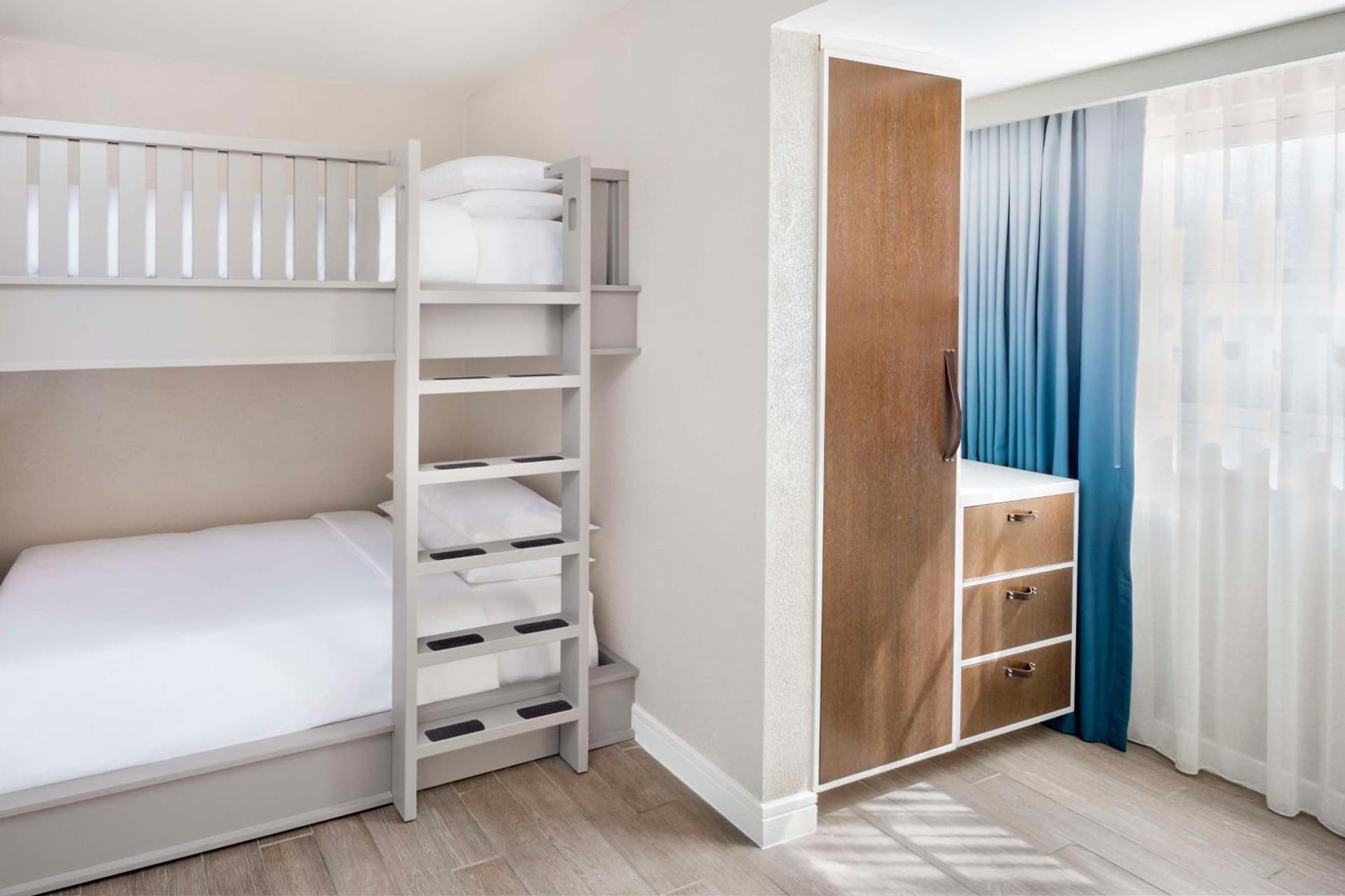 Hyatt Regency Aruba Resort & Casino - Photo 38