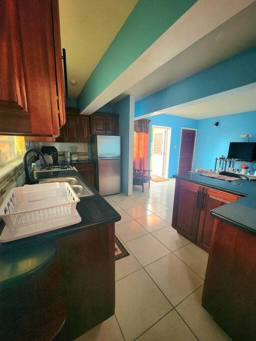 Seaview Guesthouse Apt #2 - Photo 10