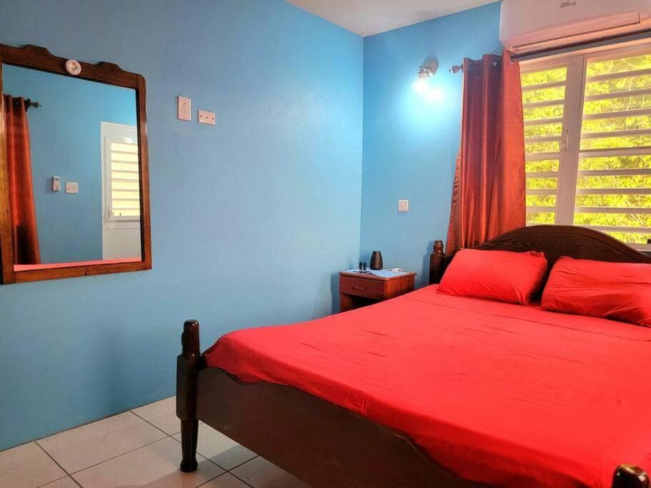 Seaview Guesthouse Apt #2 - Photo 12