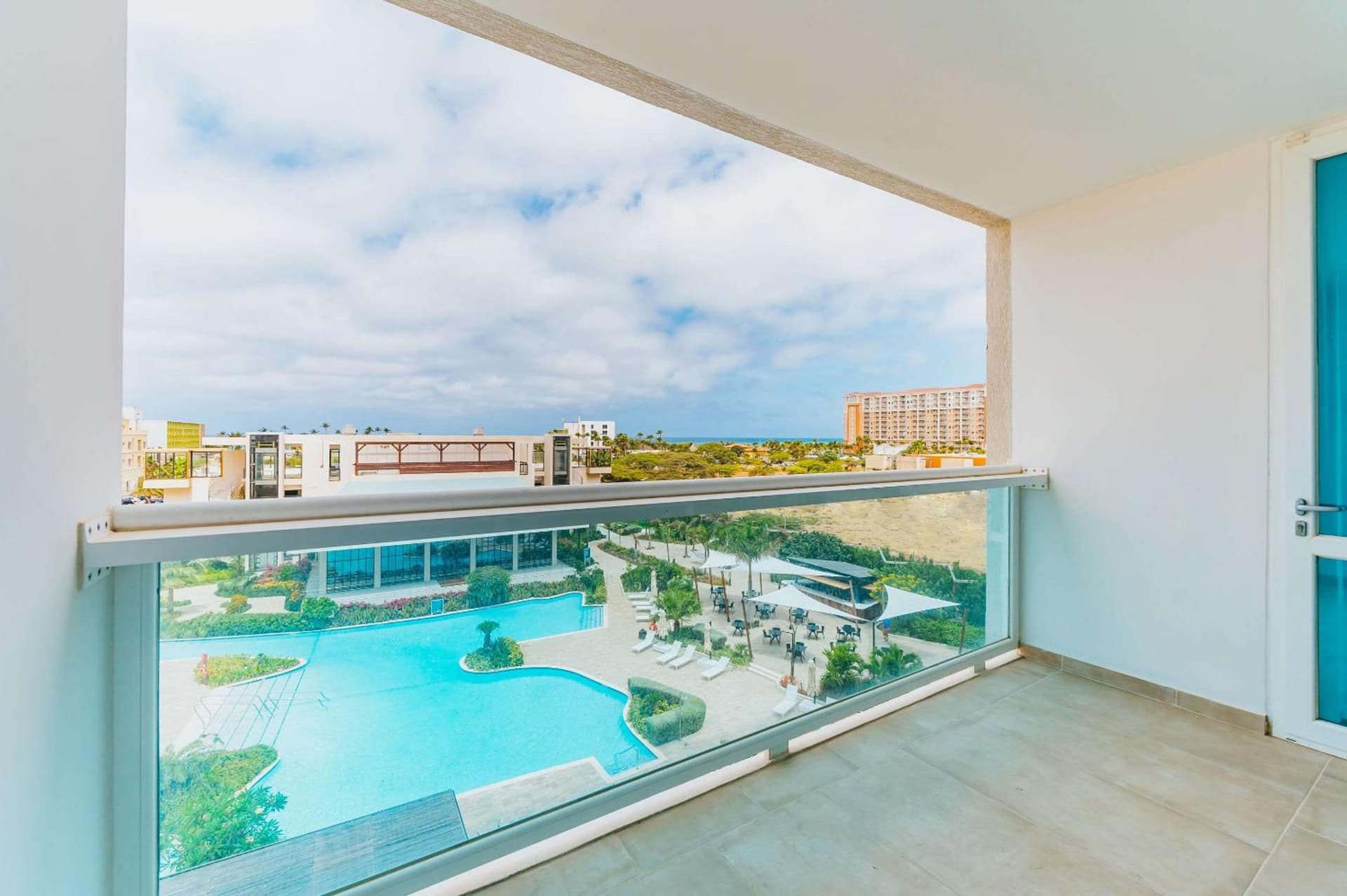 Radisson Blu Aruba - Photo 13