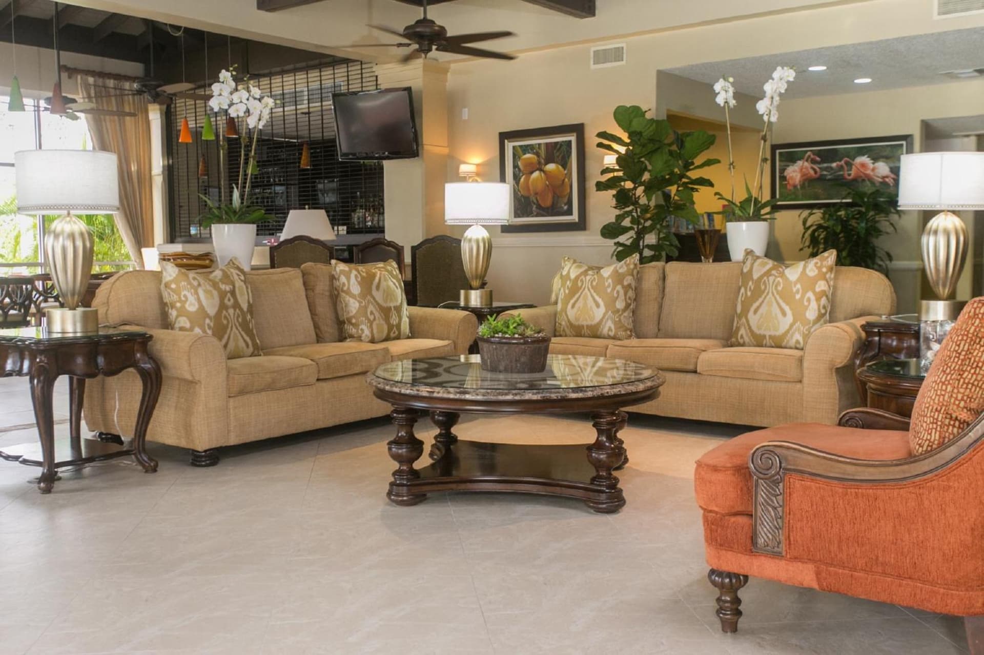 Comfort Suites Paradise Island - Photo 29