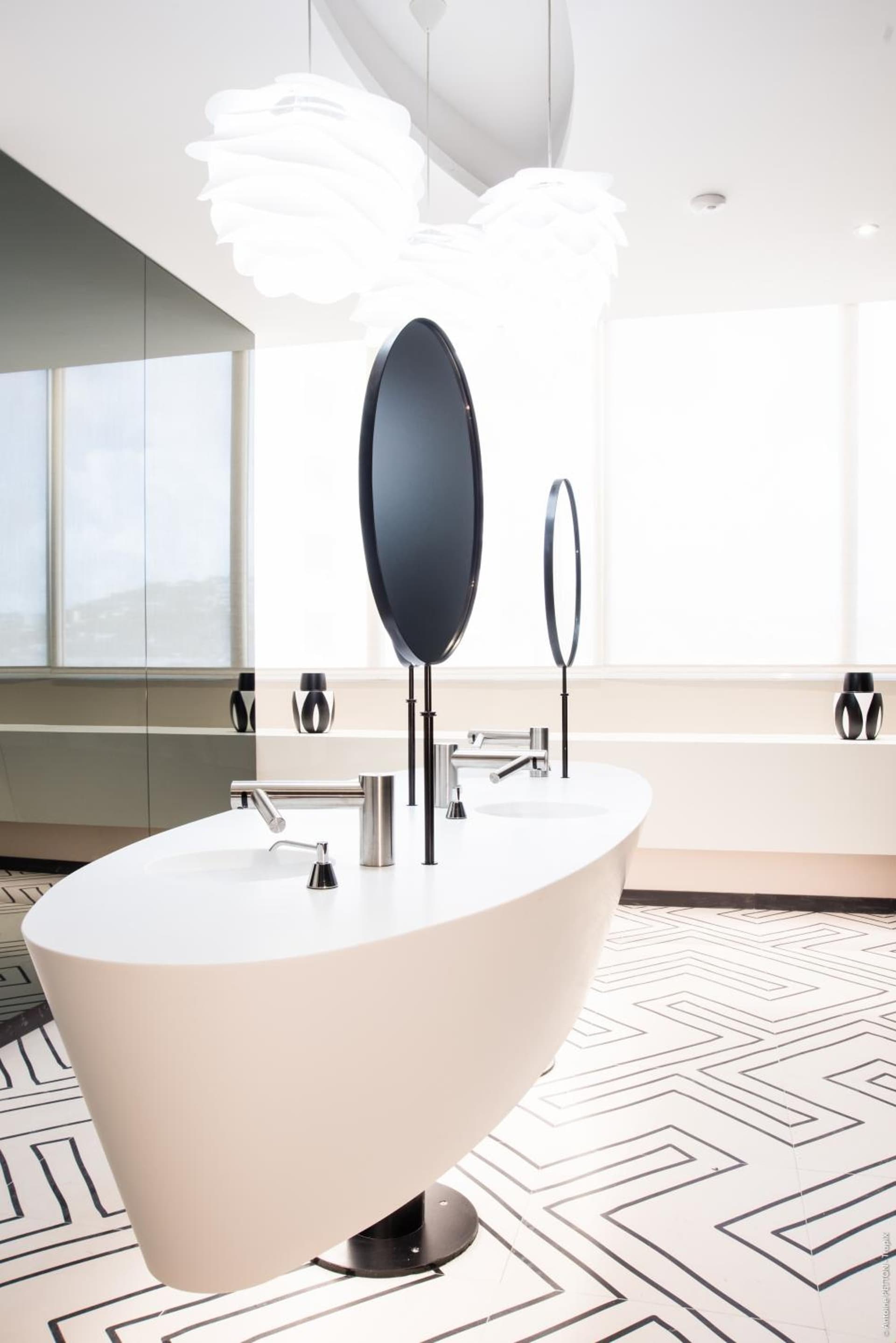 Simon Hotel - Photo 35