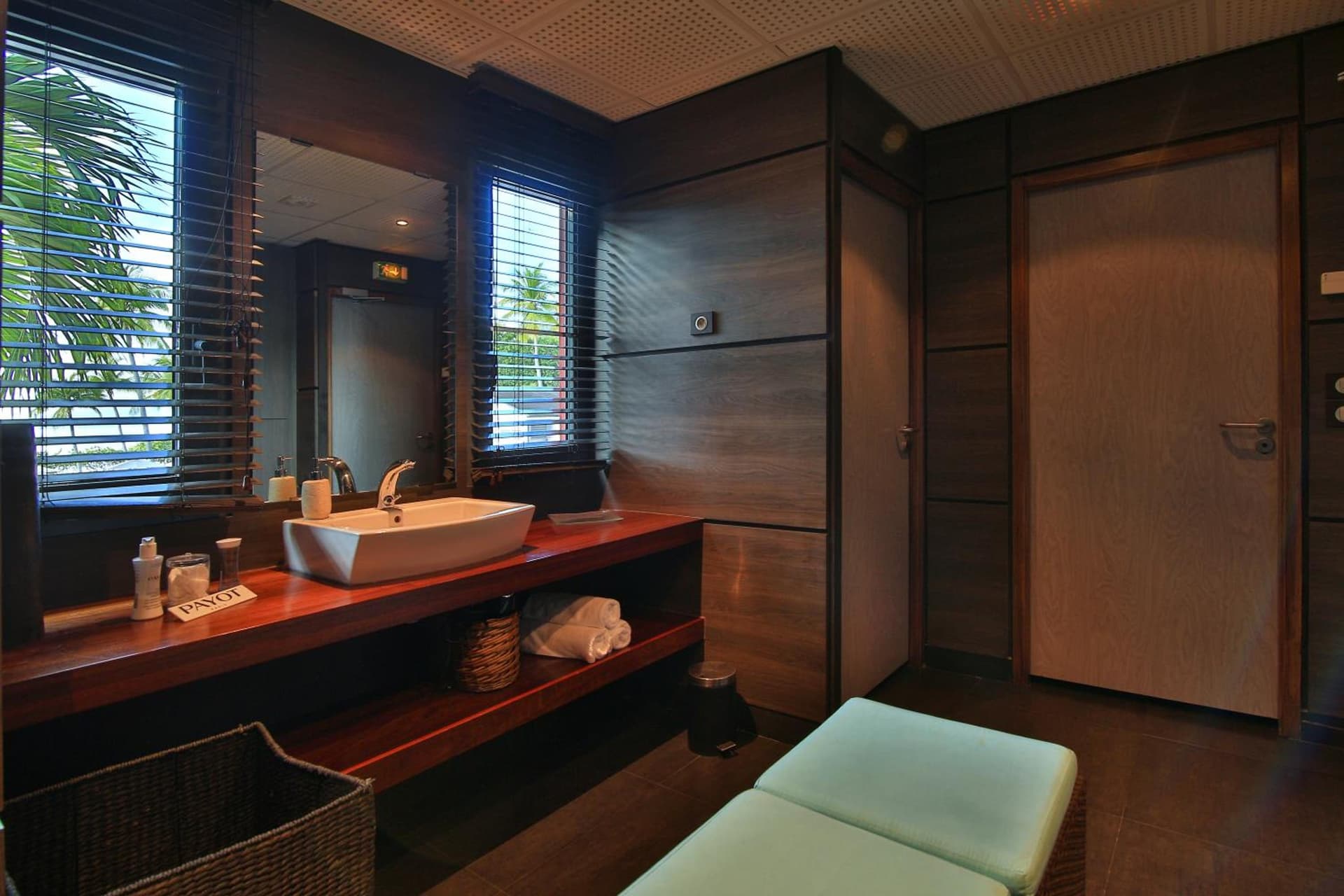 La Creole Beach Hotel & Spa - Photo 41