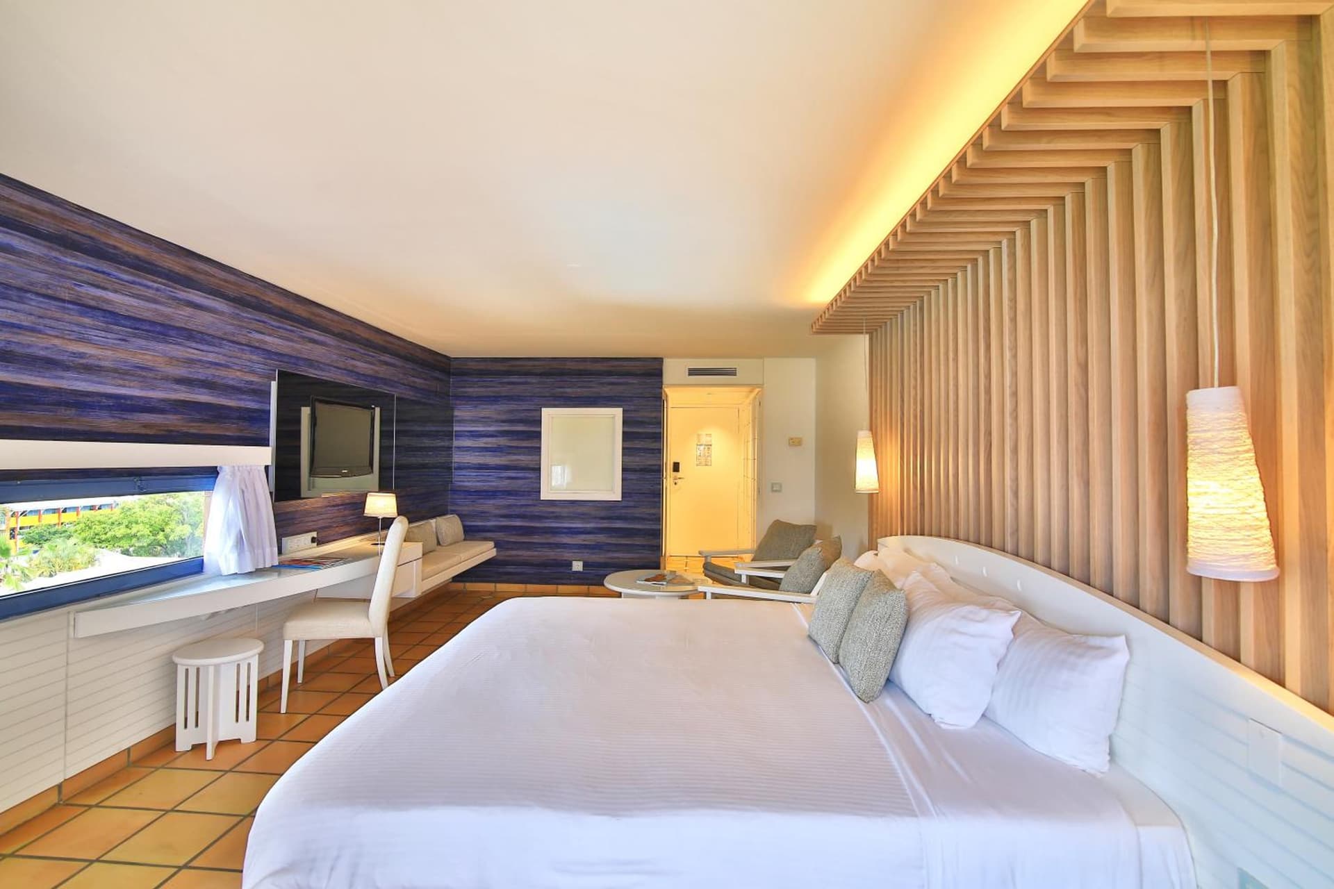 La Creole Beach Hotel & Spa - Photo 17