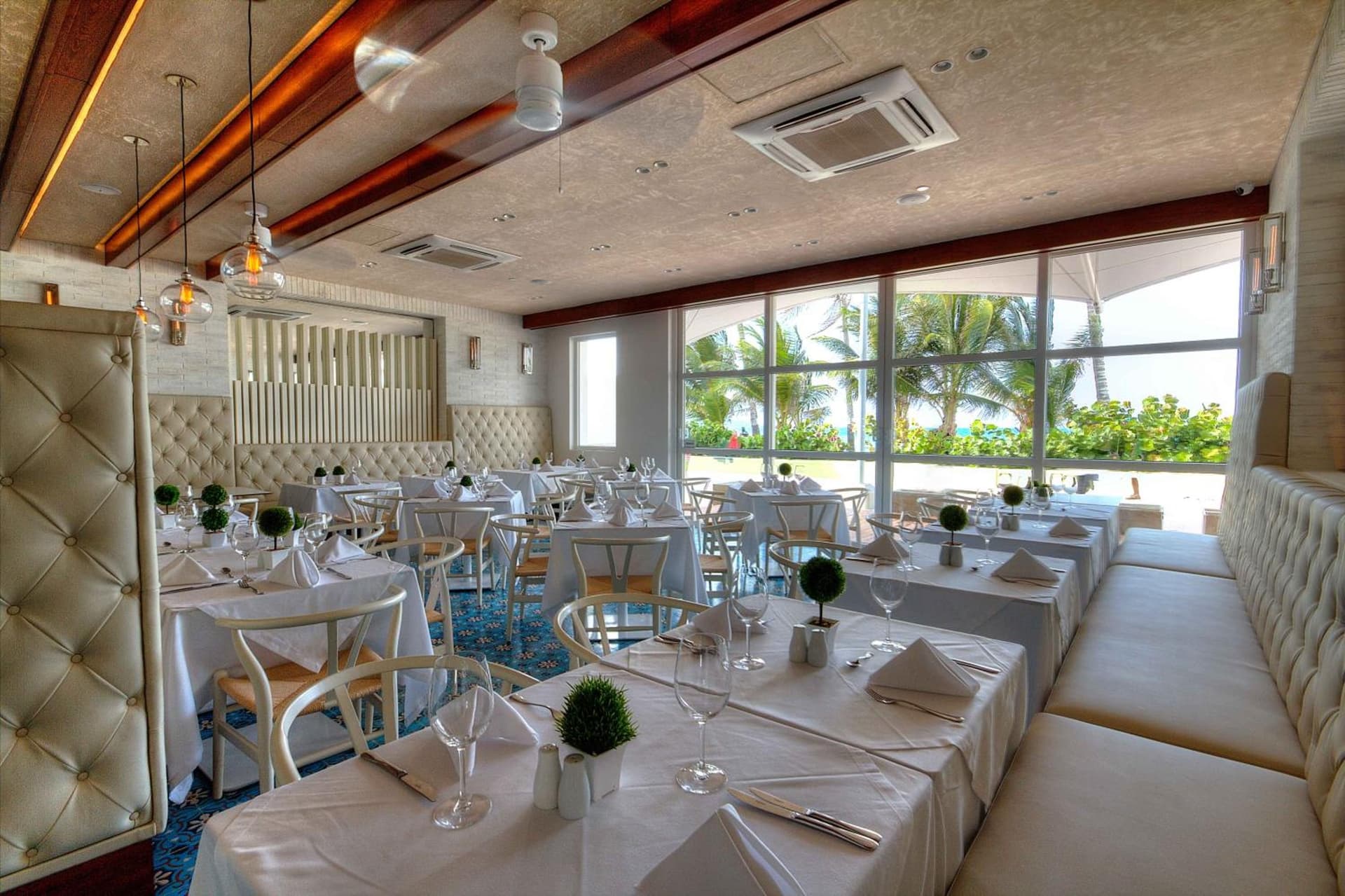 Hotel Casablanca - Photo 22