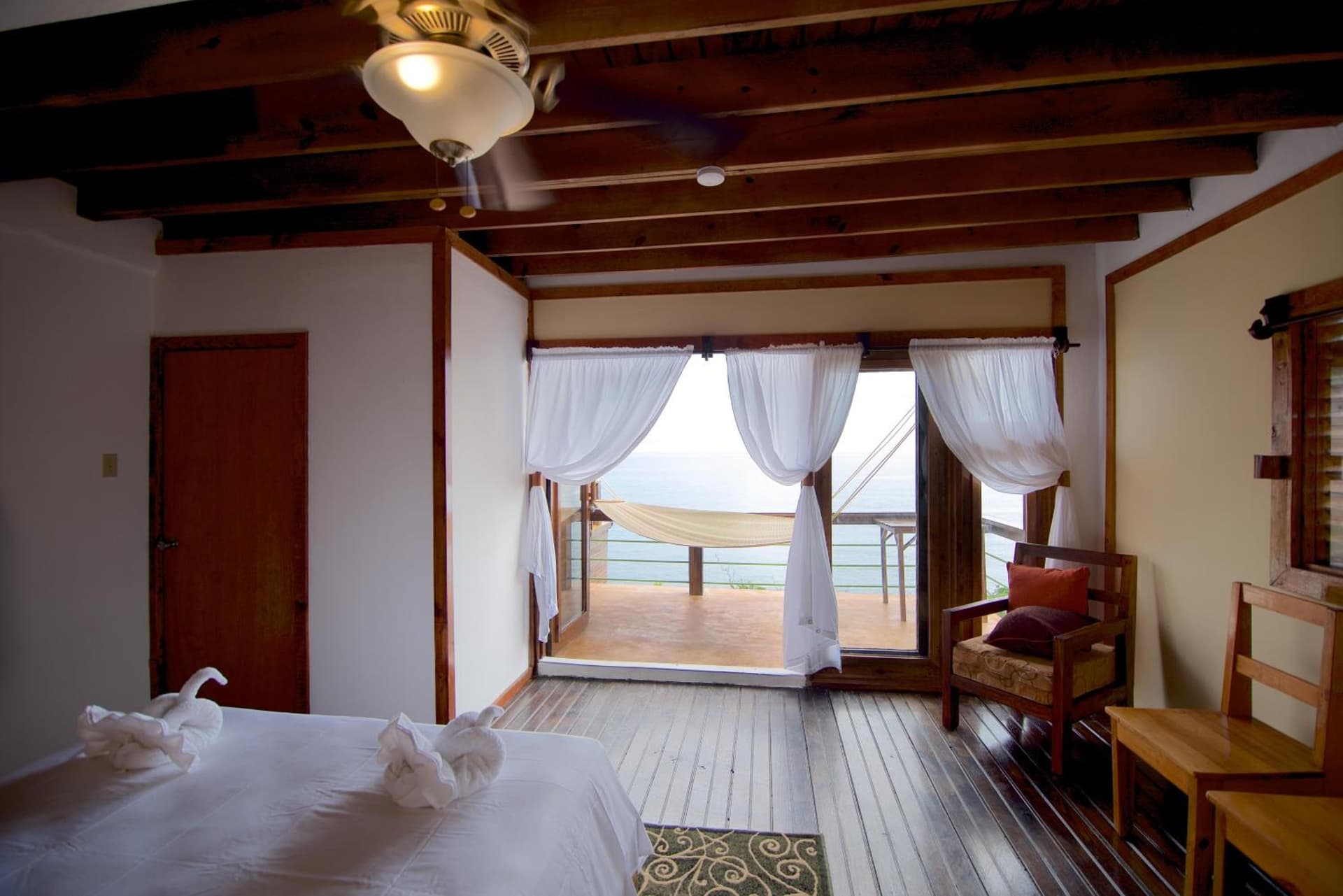 The Sea Cliff Hotel Resort & Spa - Photo 5