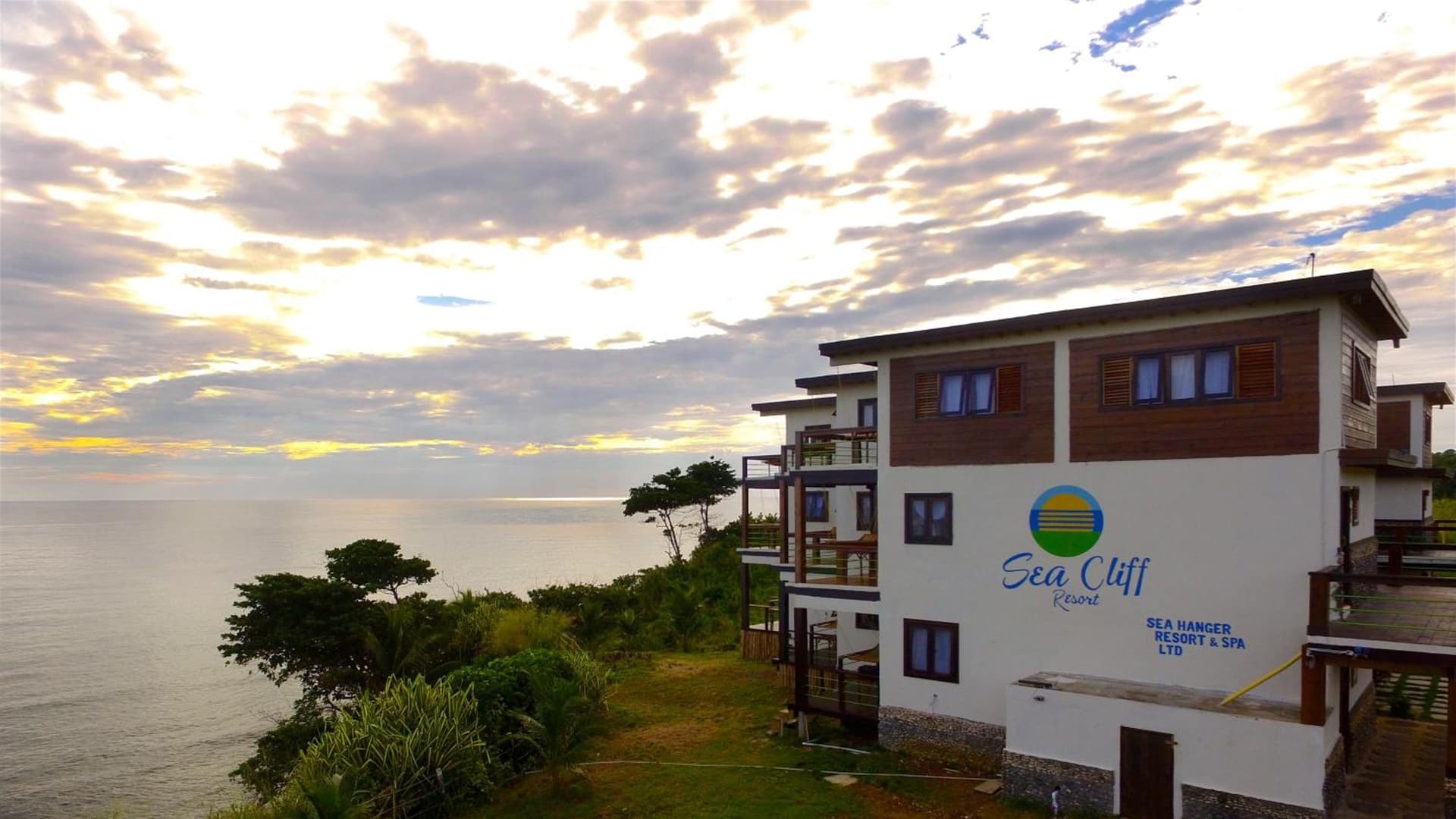 The Sea Cliff Hotel Resort & Spa - Photo 11