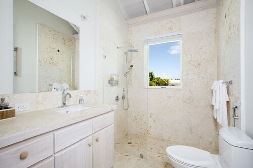 La Bougainvillea Hotel and Villas - Photo 95