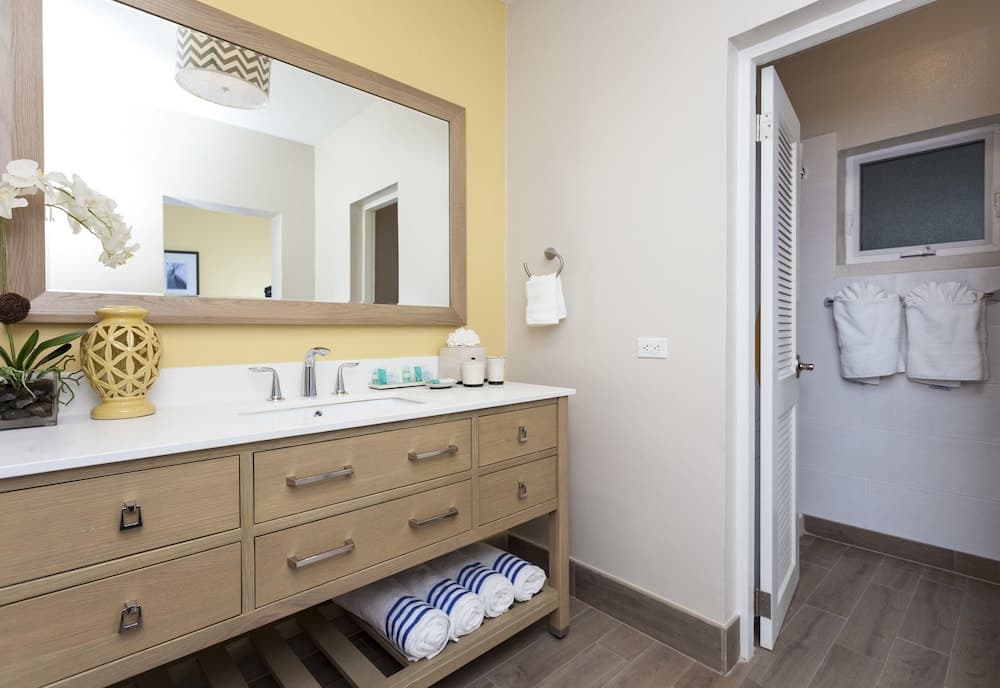 Oyster Bay Beach Resort - Photo 13