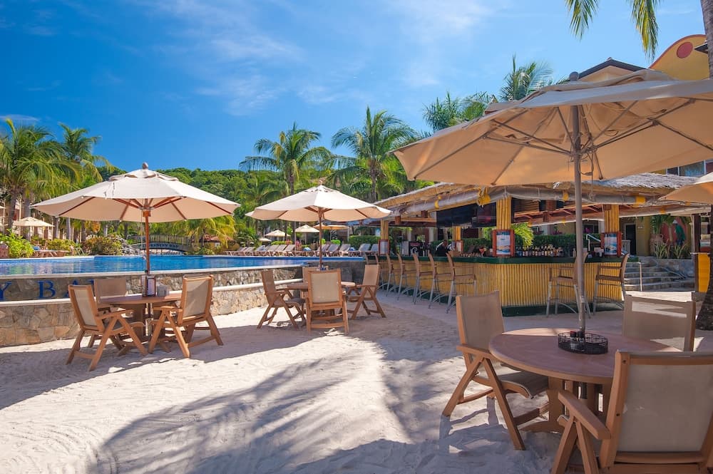 Infinity Bay Spa & Beach Resort - Photo 119