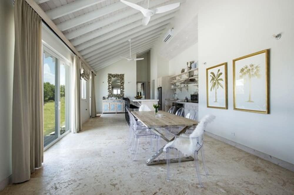 La Bougainvillea Hotel and Villas - Photo 57