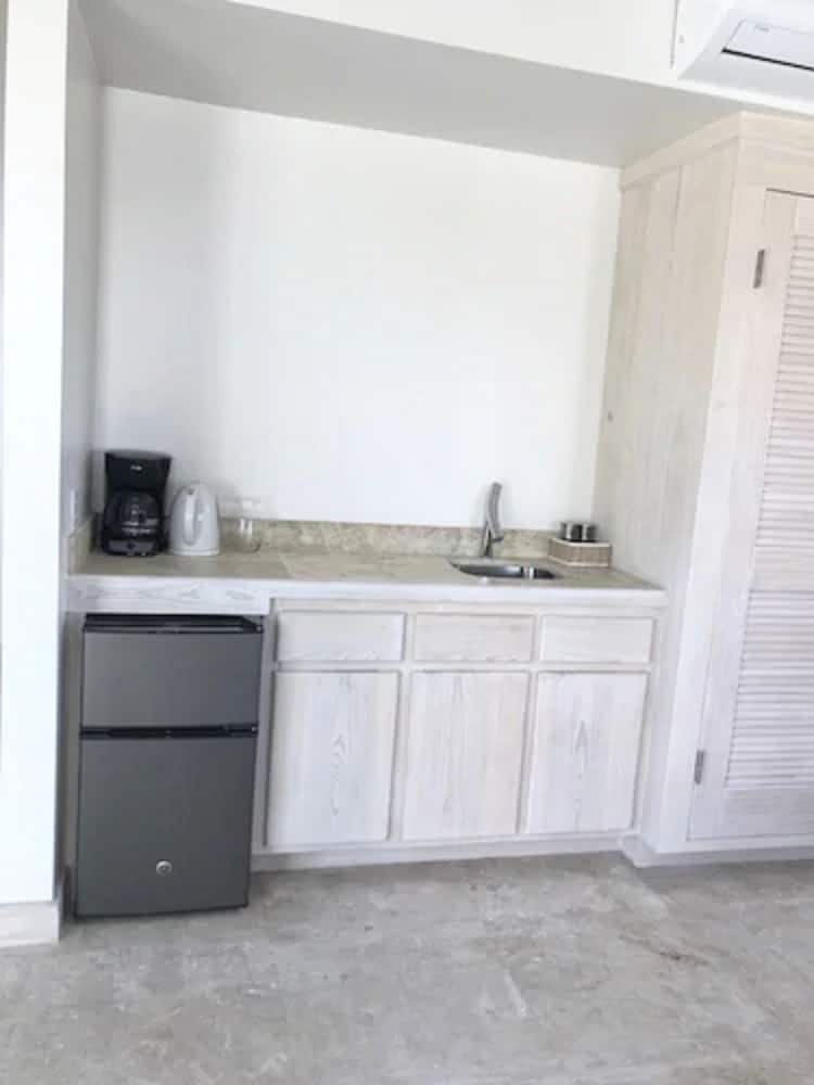 La Bougainvillea Hotel and Villas - Photo 49