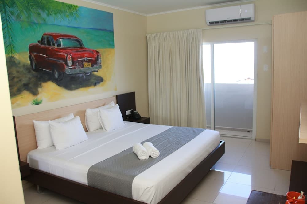 Curaçao Airport Hotel - Photo 16