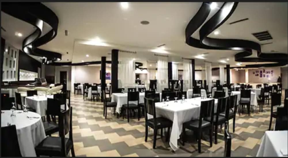 Regent Star Hotel - Photo 17