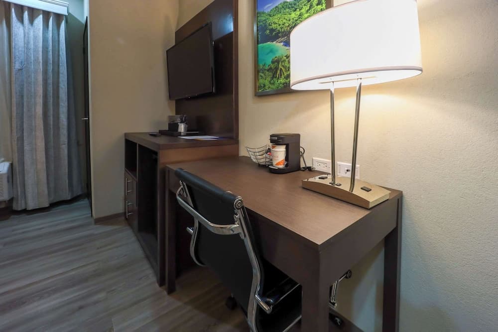 Comfort Inn & Suites Tobago - Photo 2