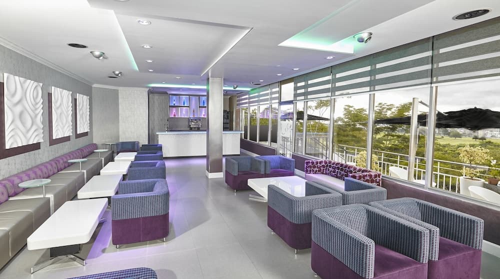 Hilton Trinidad & Conference Centre - Photo 83