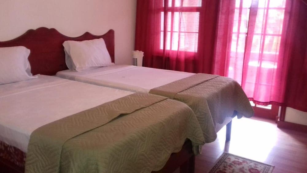 Spring Gardens Resort - Photo 15