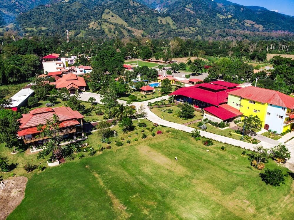 Hotel Rancho Guacamayos - Photo 99