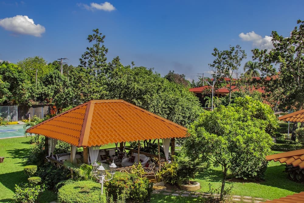 Hotel Rancho Guacamayos - Photo 102