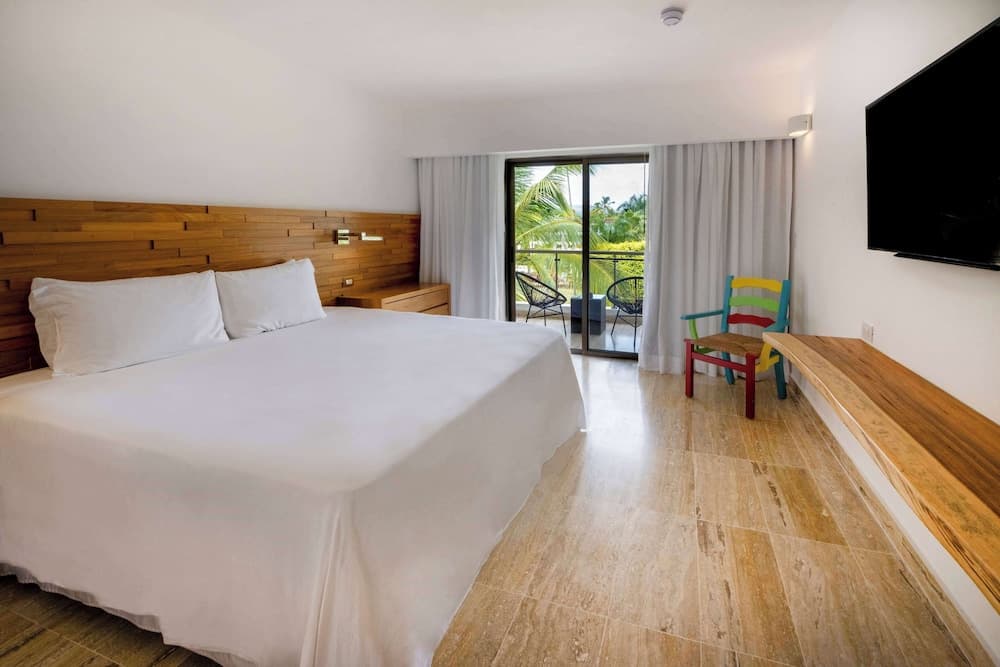 Viva V Samana by Wyndham, A Trademark Adults All Inclusive - Photo 25