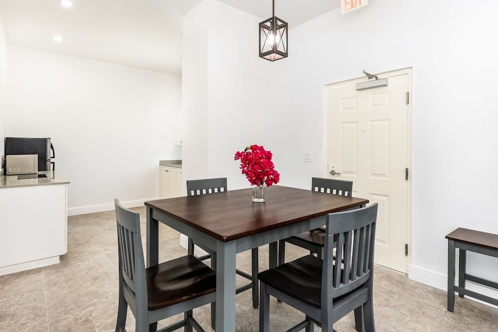 Ocean Breeze Resort - Photo 35