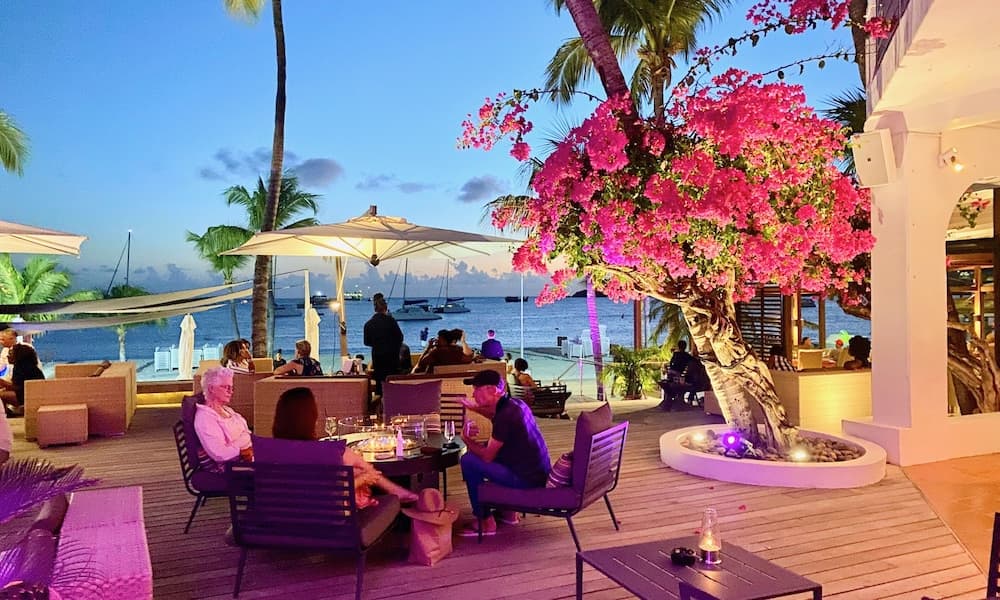 Holland House Beach Hotel - Photo 60