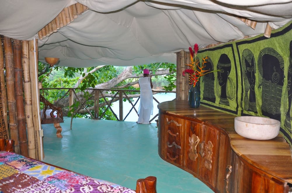 Great Huts - Photo 34