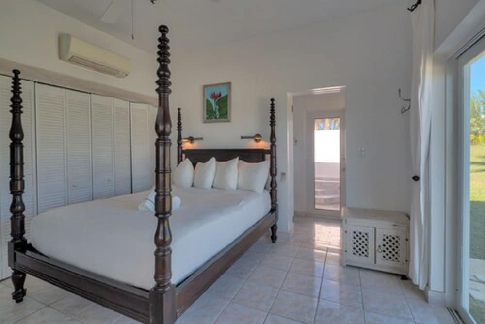 La Bougainvillea Hotel and Villas - Photo 145