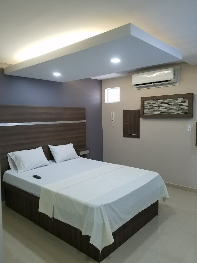 Hotel Nuevo Mejico - Photo 4