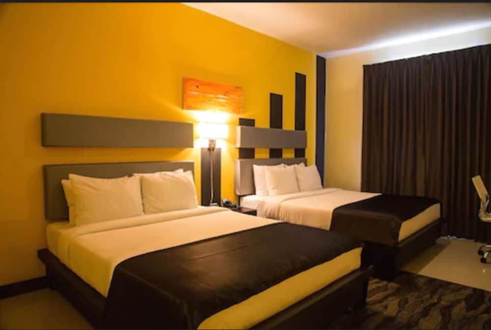 Regent Star Hotel - Photo 10