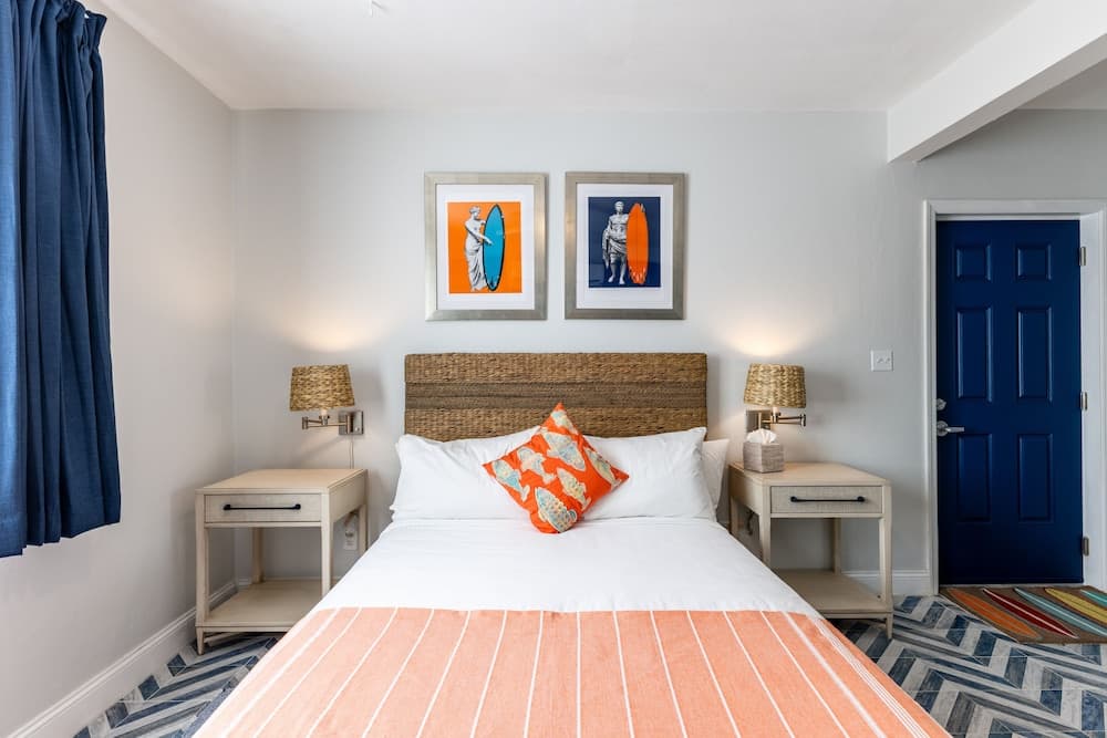 Sebastian's on the Beach - Photo 21