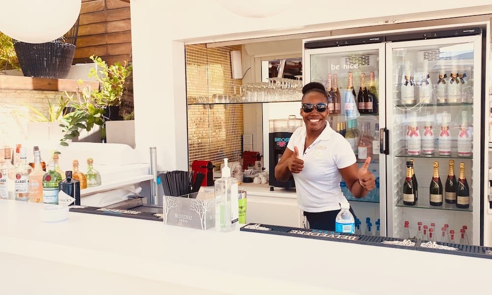 Holland House Beach Hotel - Photo 37